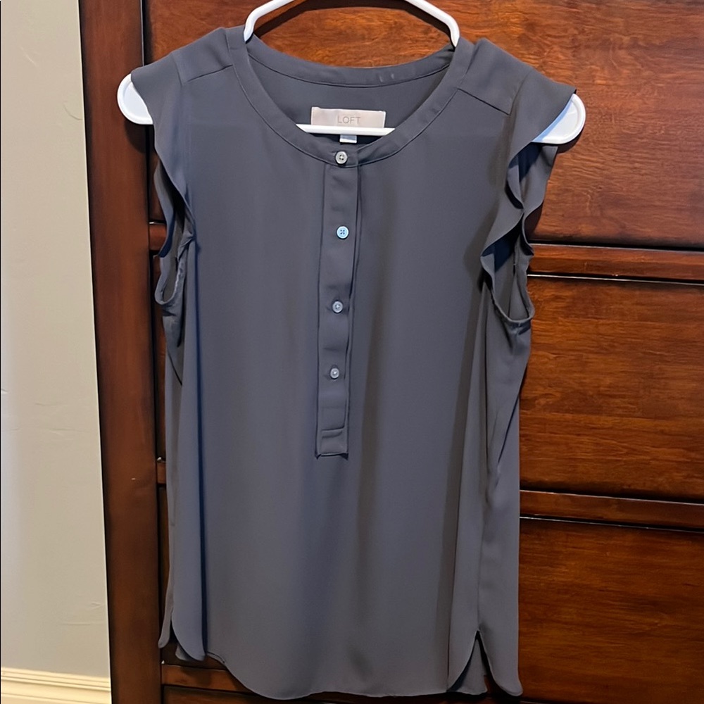 LOFT Women's Gray Sleeveless Top